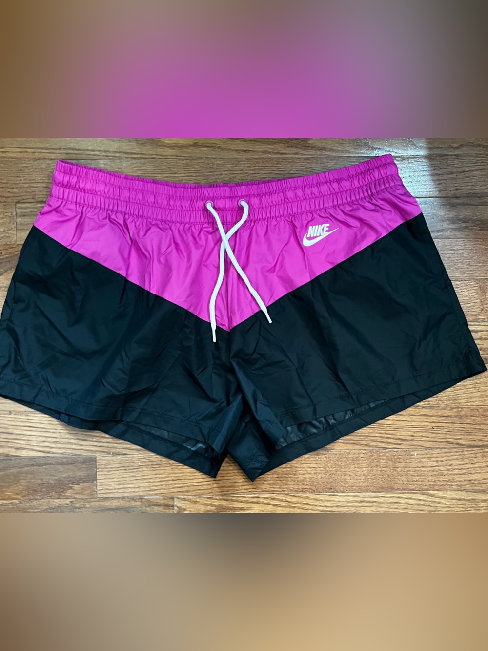 NWT Women’s Standard fit Nike shorts